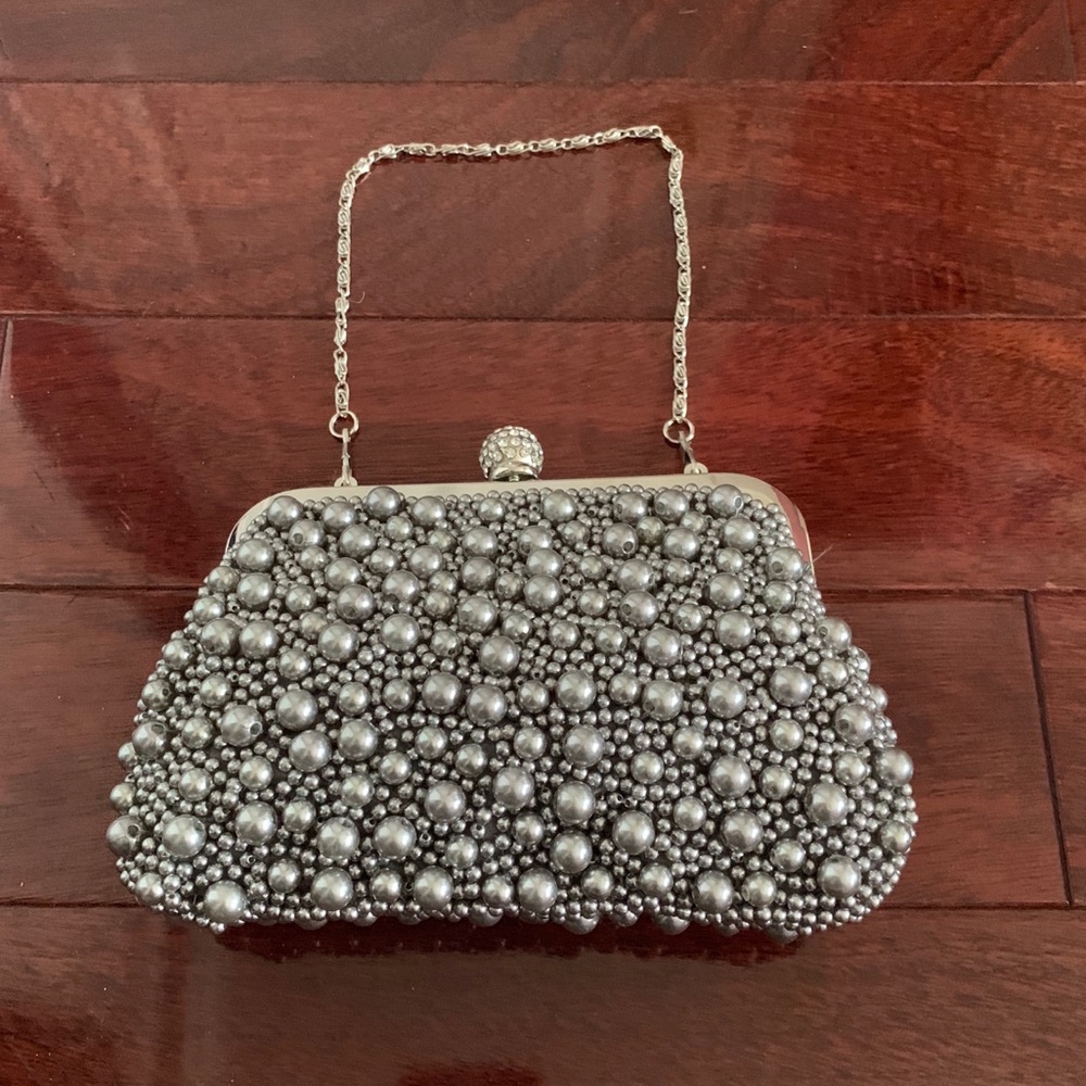 silver pearl/bejewled purse